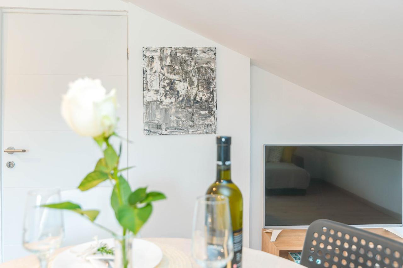 Apartment Egon Malinska Eksteriør bilde