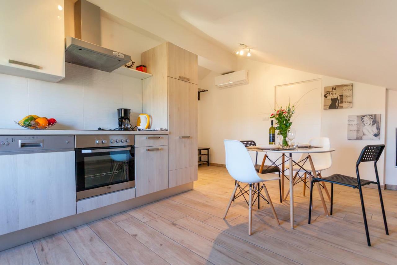Apartment Egon Malinska Eksteriør bilde